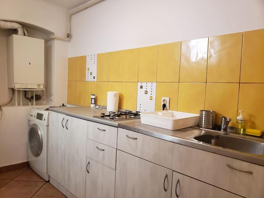 Studio Sforii In Brasov Ris Accommodation Braşov Exterior foto